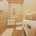 Starogdanski Przy Ul Dlugiej Apartmán